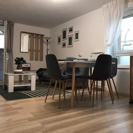 Ferienwohnung Koradinovi - Pod Vrtom Vipava Exterior foto