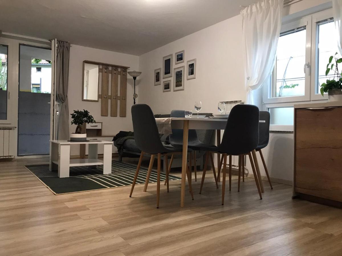 Ferienwohnung Koradinovi - Pod Vrtom Vipava Exterior foto