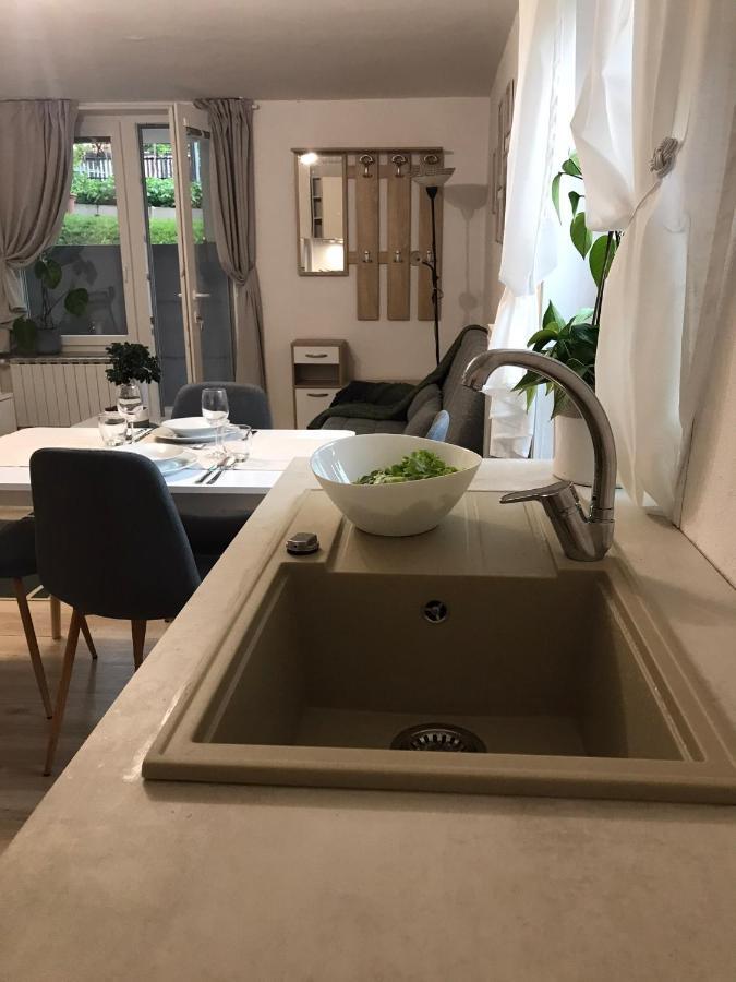 Ferienwohnung Koradinovi - Pod Vrtom Vipava Exterior foto